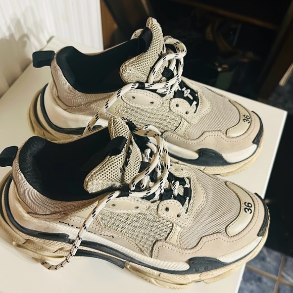 Balenciaga triple S - Picture 2 of 2